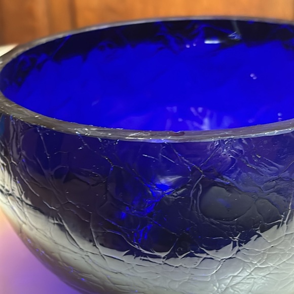 Cobalt crackle glass bowl - Picture 9 of 9
